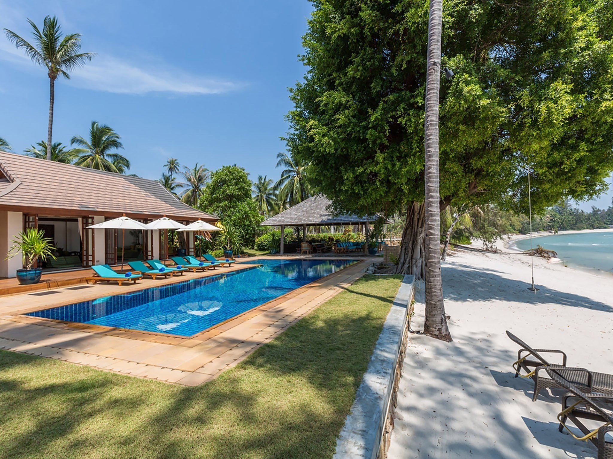 001 villa waimarie absolute beachfront haven