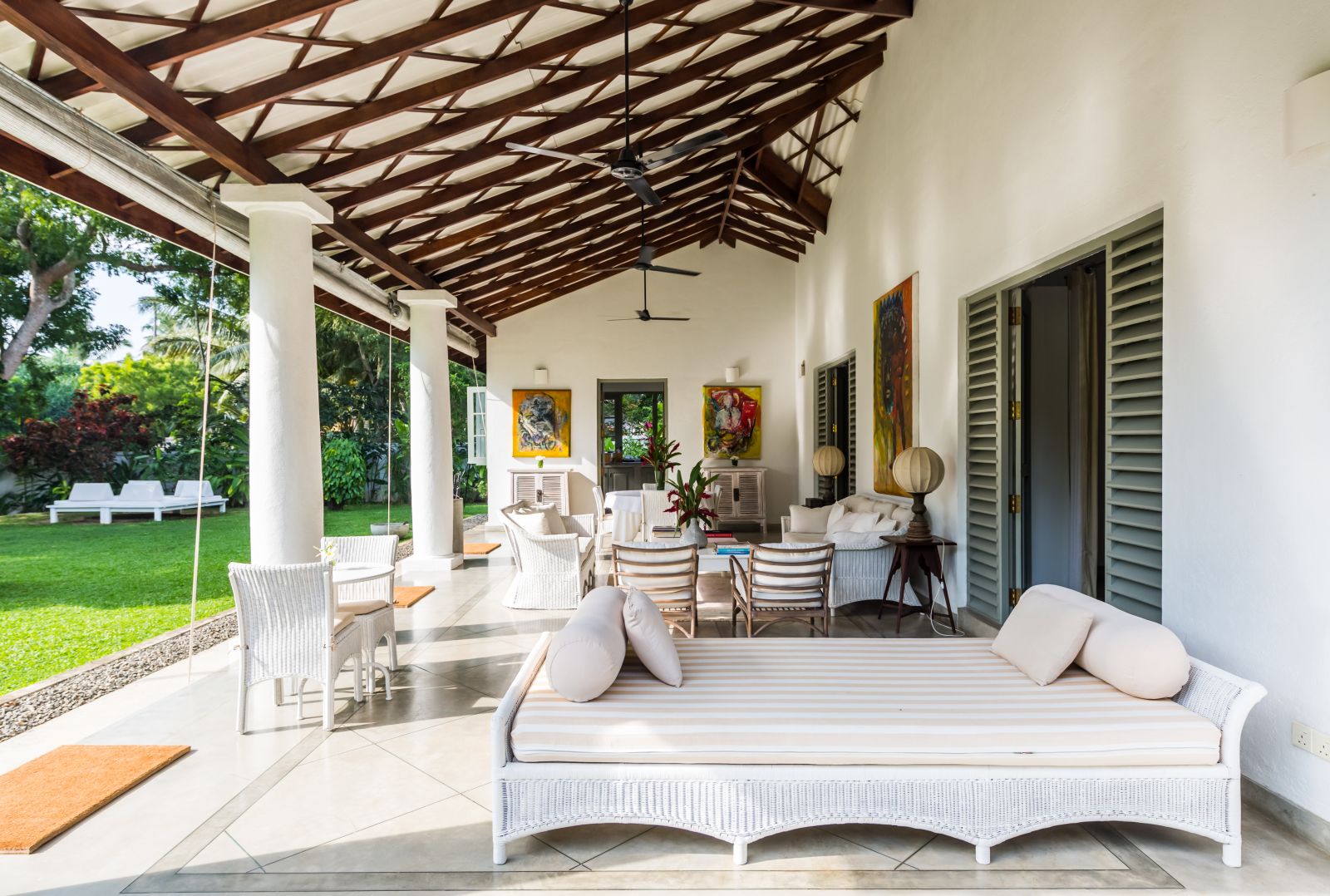 3. kurumba living area 2