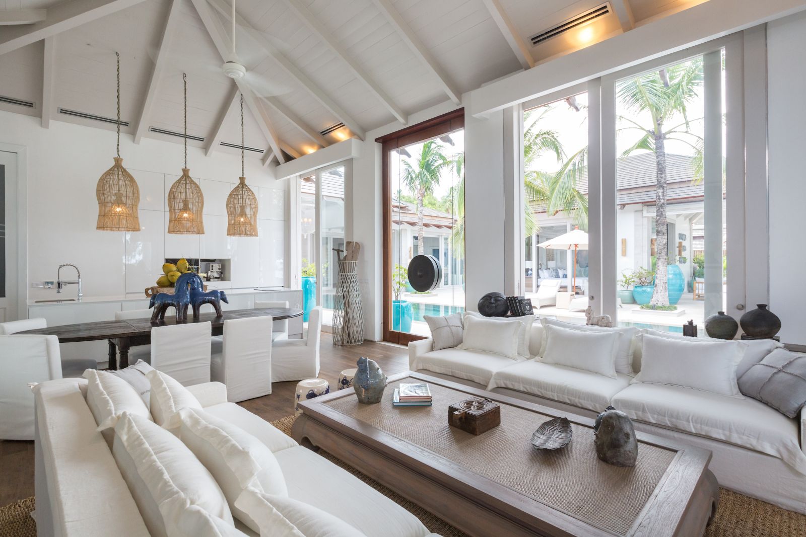 mia palm villa indoor living 1