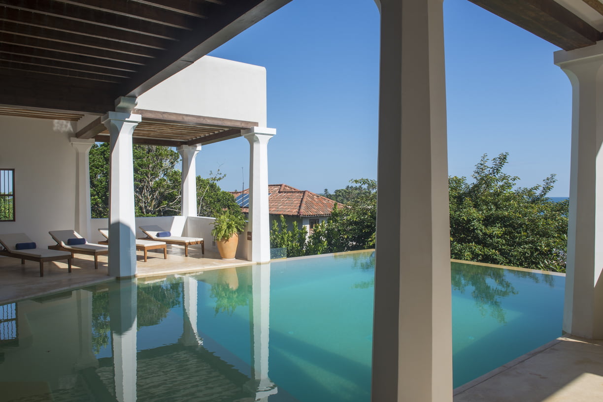 on houses 048