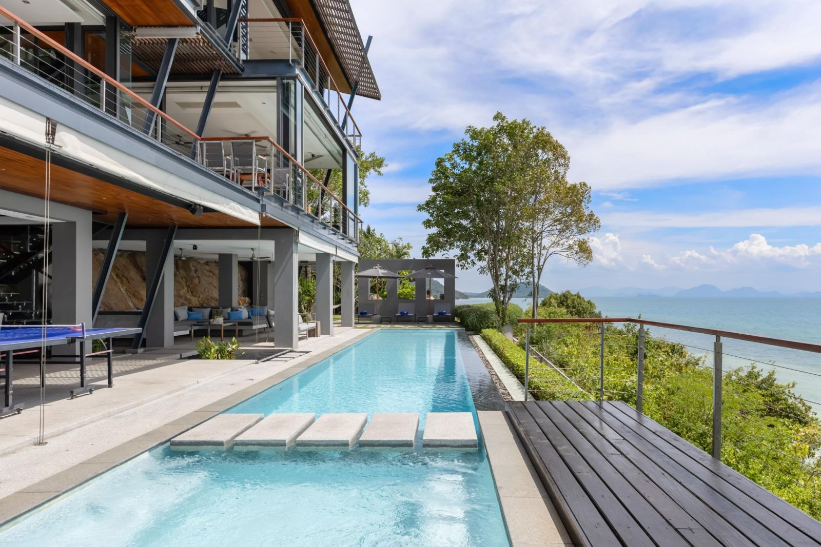 theview samui 28 poolarea