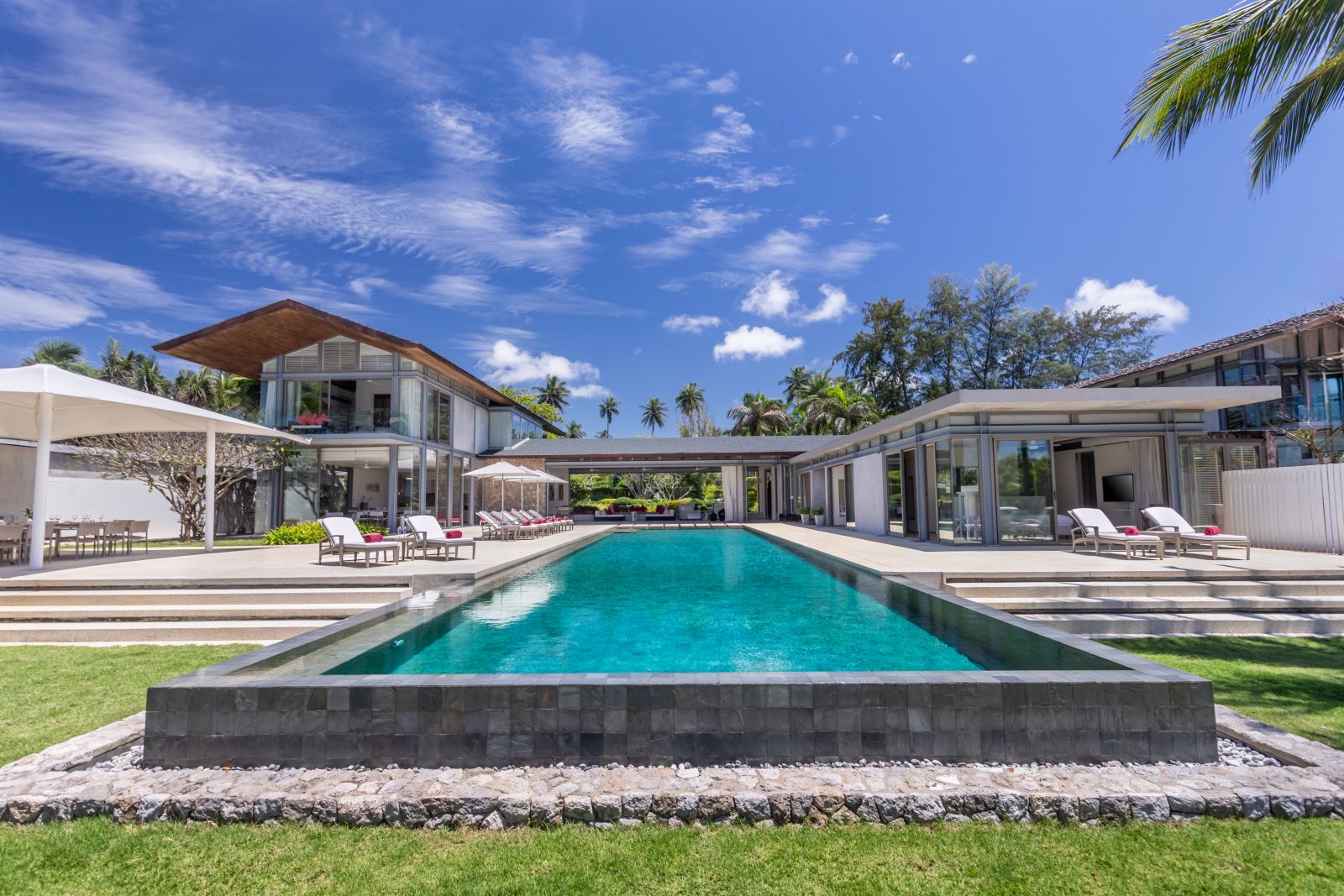 villa malee sai exterior 1