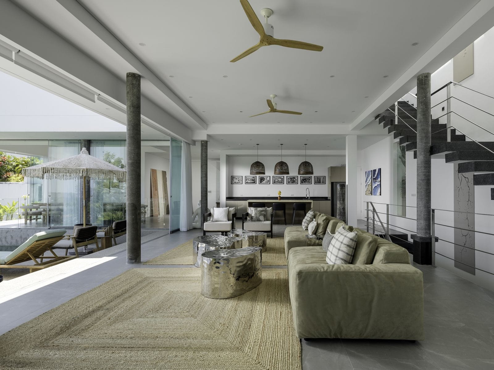 07 golden lotus villa vie airy main floor living area