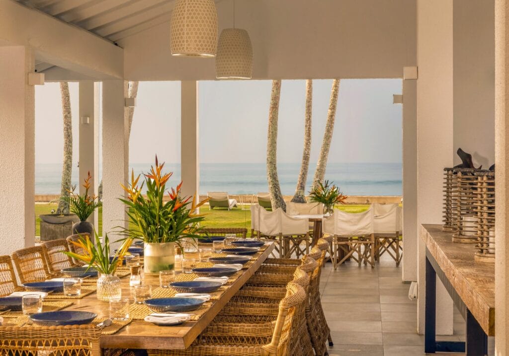 10. ishq dining table 1